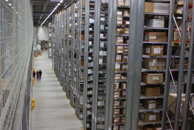 Hi280 shelving in a warehouse environment